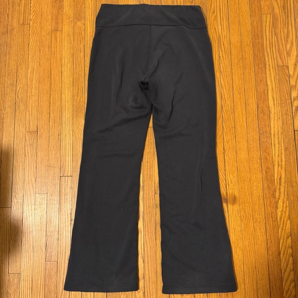Lululemon Brushed Softstreme Ribbed Zip-Flared Pant 32.5" - Women’s 12 Grey - Picture 7 of 14